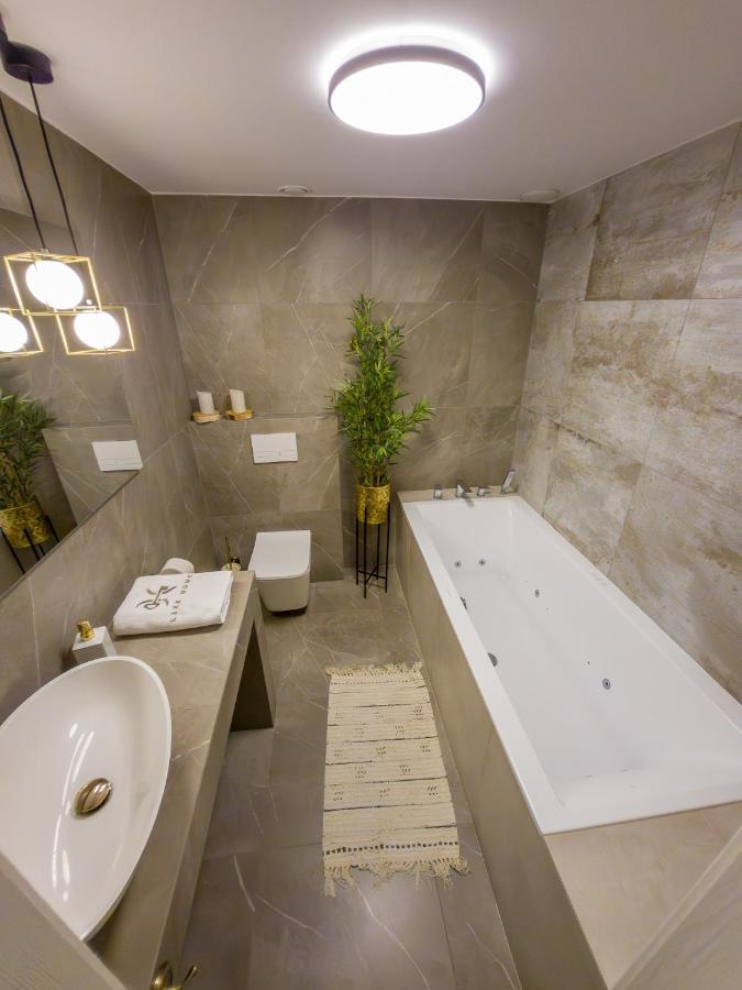 Like Home 2 Sauna,Jacuzzi & Spa Świdnica Exterior foto